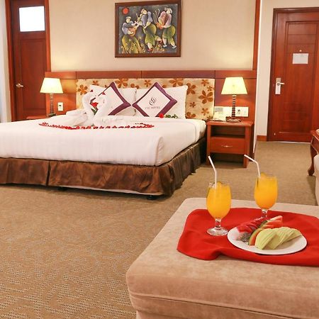 Ttc Hotel - Tan Binh Ho Chi Minh City Bagian luar foto