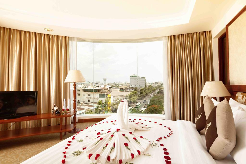 Ttc Hotel - Tan Binh Ho Chi Minh City Ruang foto