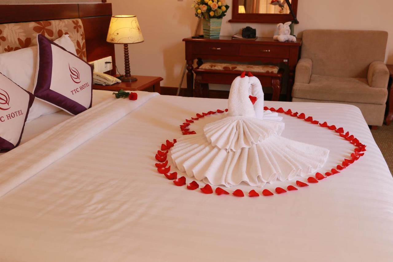 Ttc Hotel - Tan Binh Ho Chi Minh City Bagian luar foto