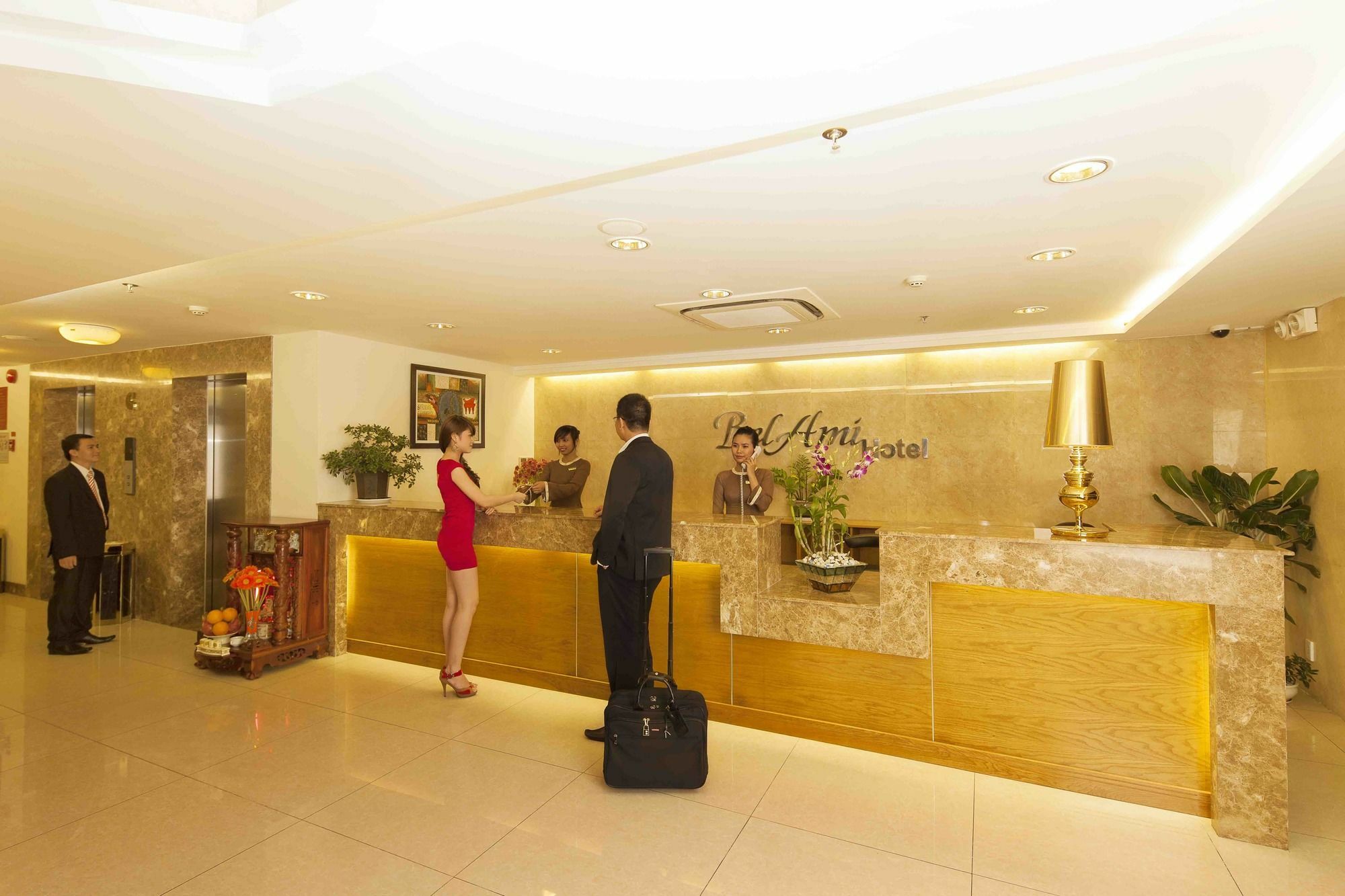 Ttc Hotel - Tan Binh Ho Chi Minh City Bagian luar foto