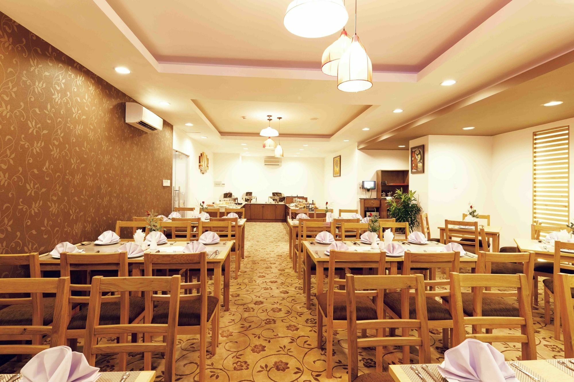 Ttc Hotel - Tan Binh Ho Chi Minh City Bagian luar foto