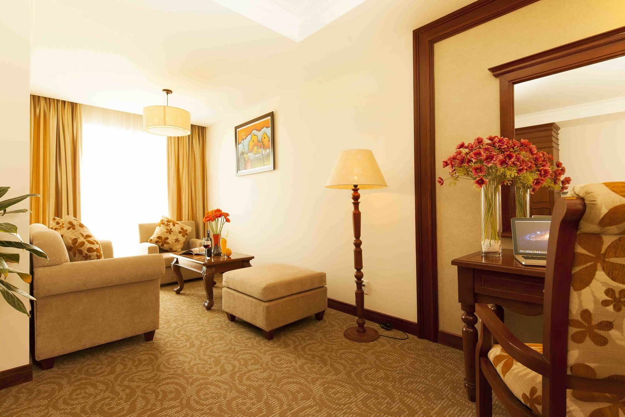 Ttc Hotel - Tan Binh Ho Chi Minh City Bagian luar foto